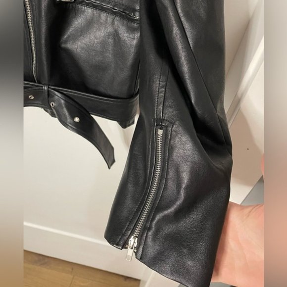 Nasty Gal Faux Leather Biker Jacket Black With Belt Size 4 NWOT - Picture 4 of 11